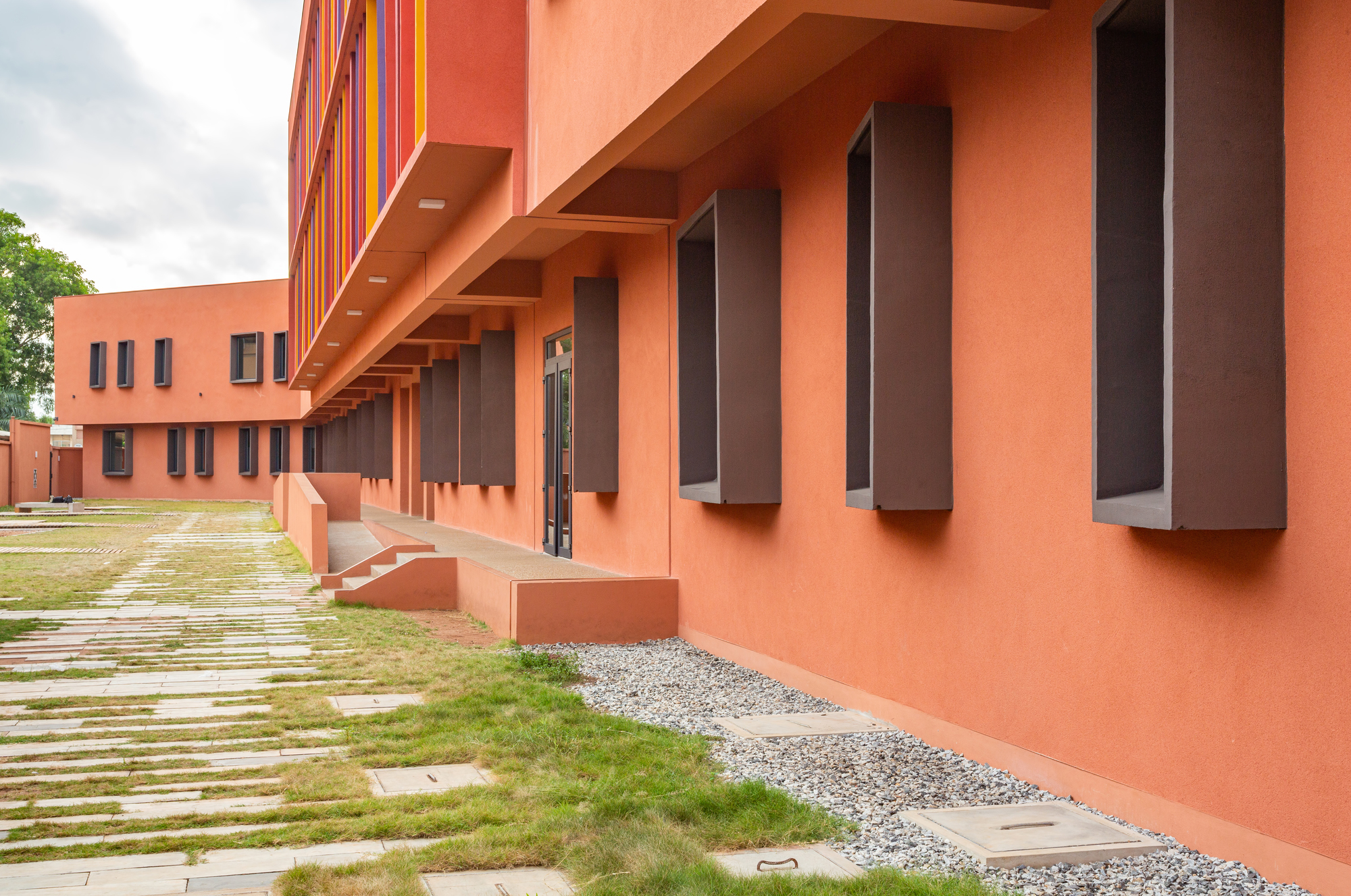 塞莫内中心丨贝宁丨COBLOC Architecture-16