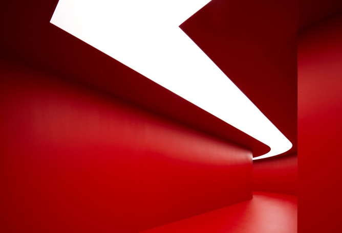 Prada 2022 男装春夏秀场丨意大利米兰丨AMO,OMA（Rem Koolhaas 为作者）-9