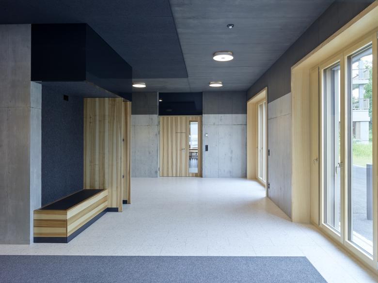 蜗牛草地的上层建筑丨瑞士丨Hinder Kalberer Architekten-4