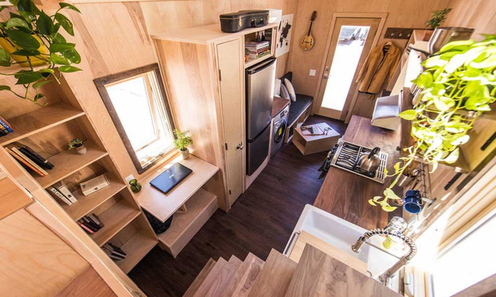 A Home on Wheels with Every Possible Comfort-20