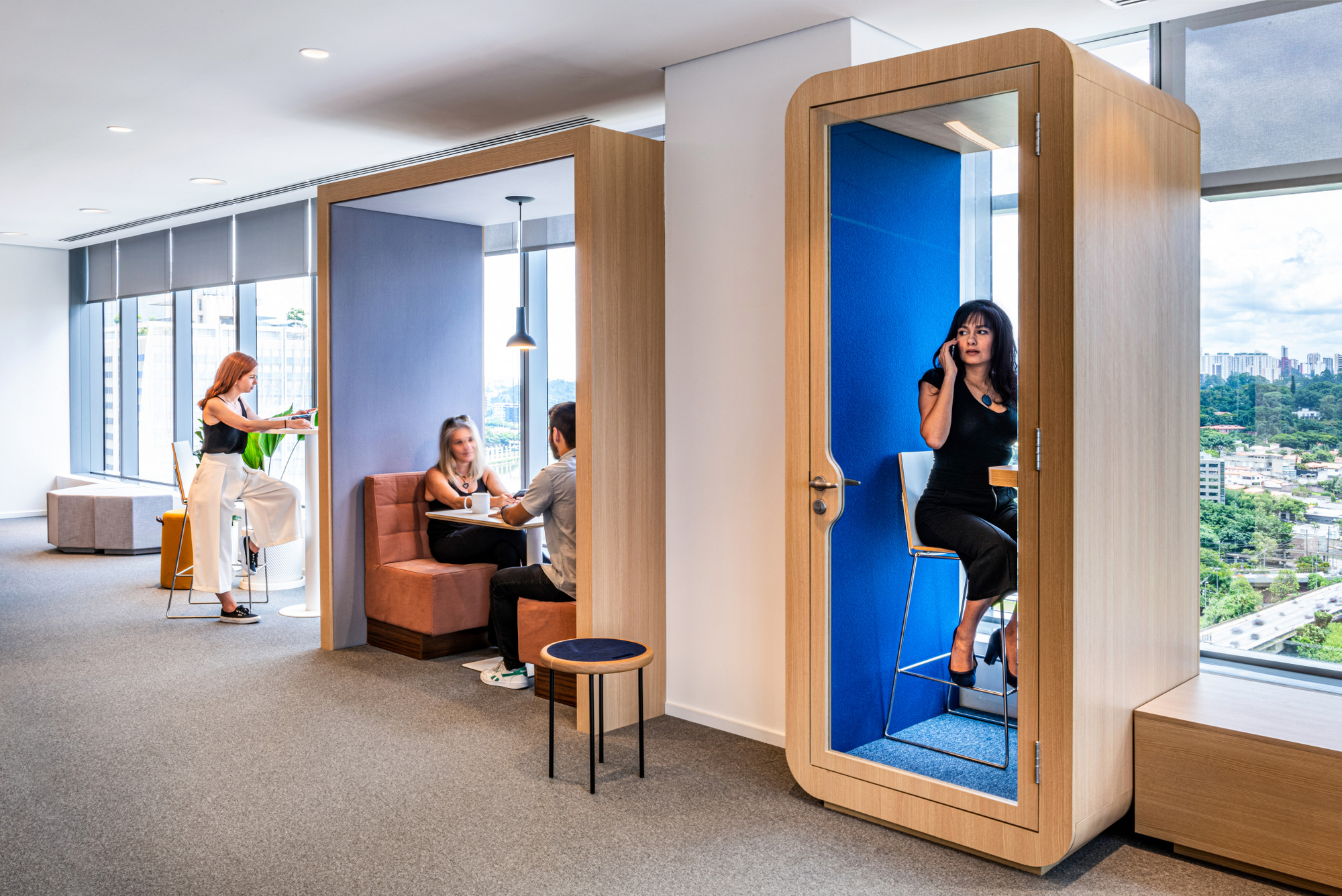 圣保罗机密国际保险公司办公室设计-14