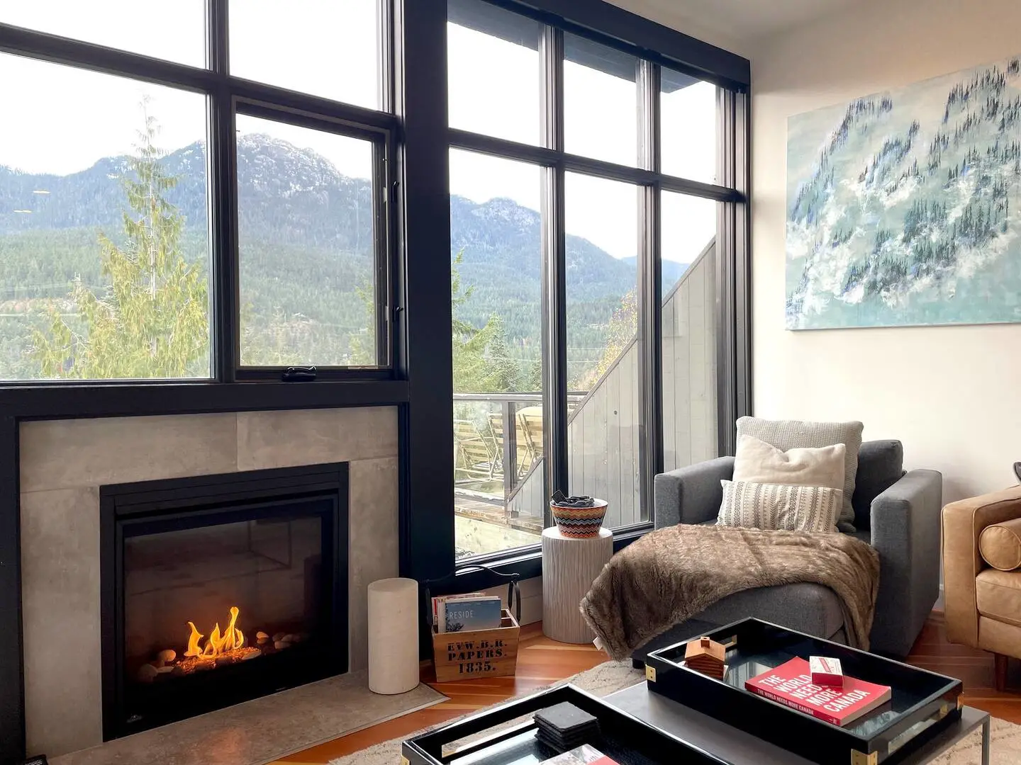 山中摄影师的灰色避世之作 | 加拿大哥伦比亚省的 Sundance Whistler-1