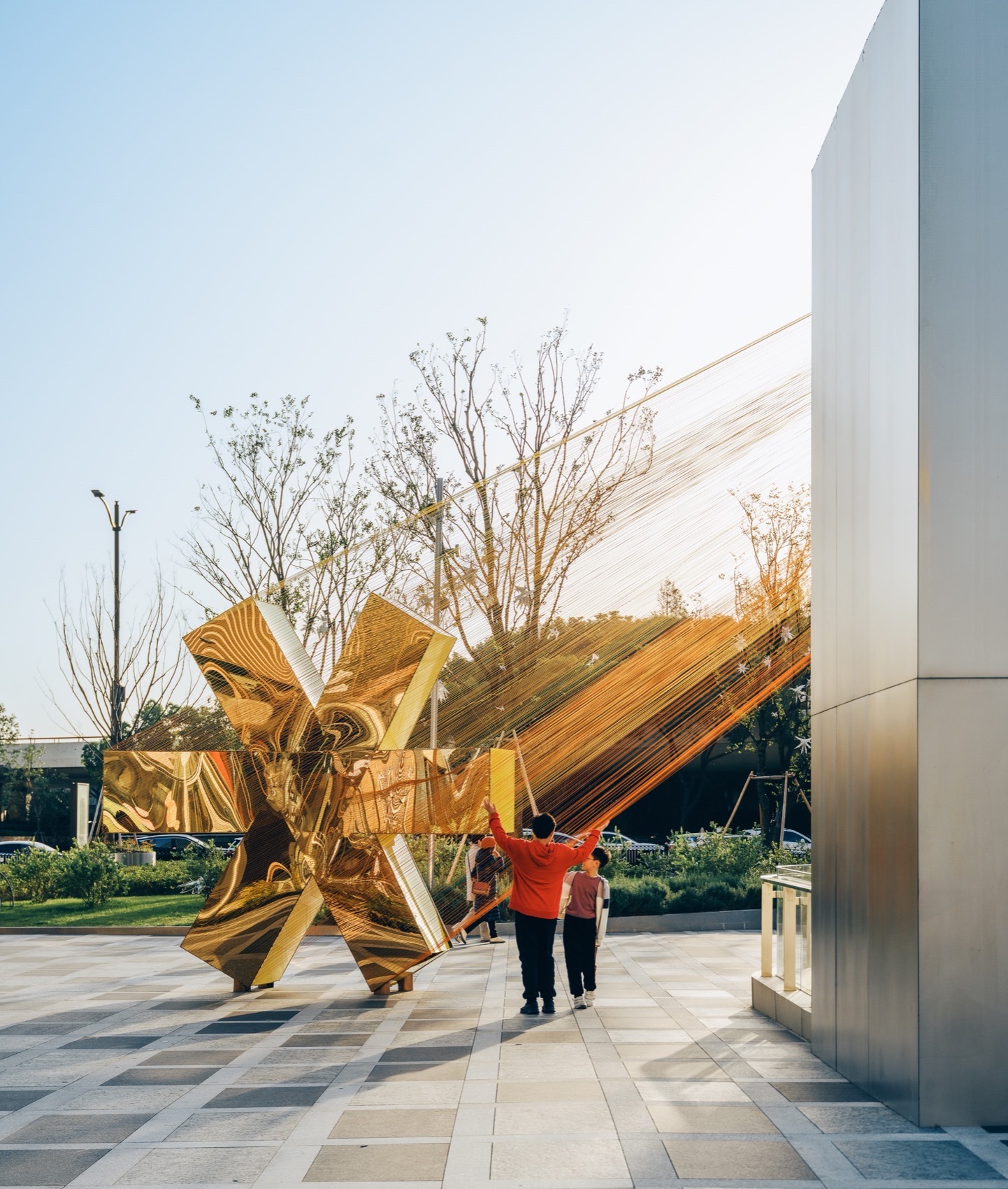 旋膜廊桥和六角金星丨中国上海丨众建筑（旋膜廊桥）,众建筑&友谊万岁（六角金星）-36