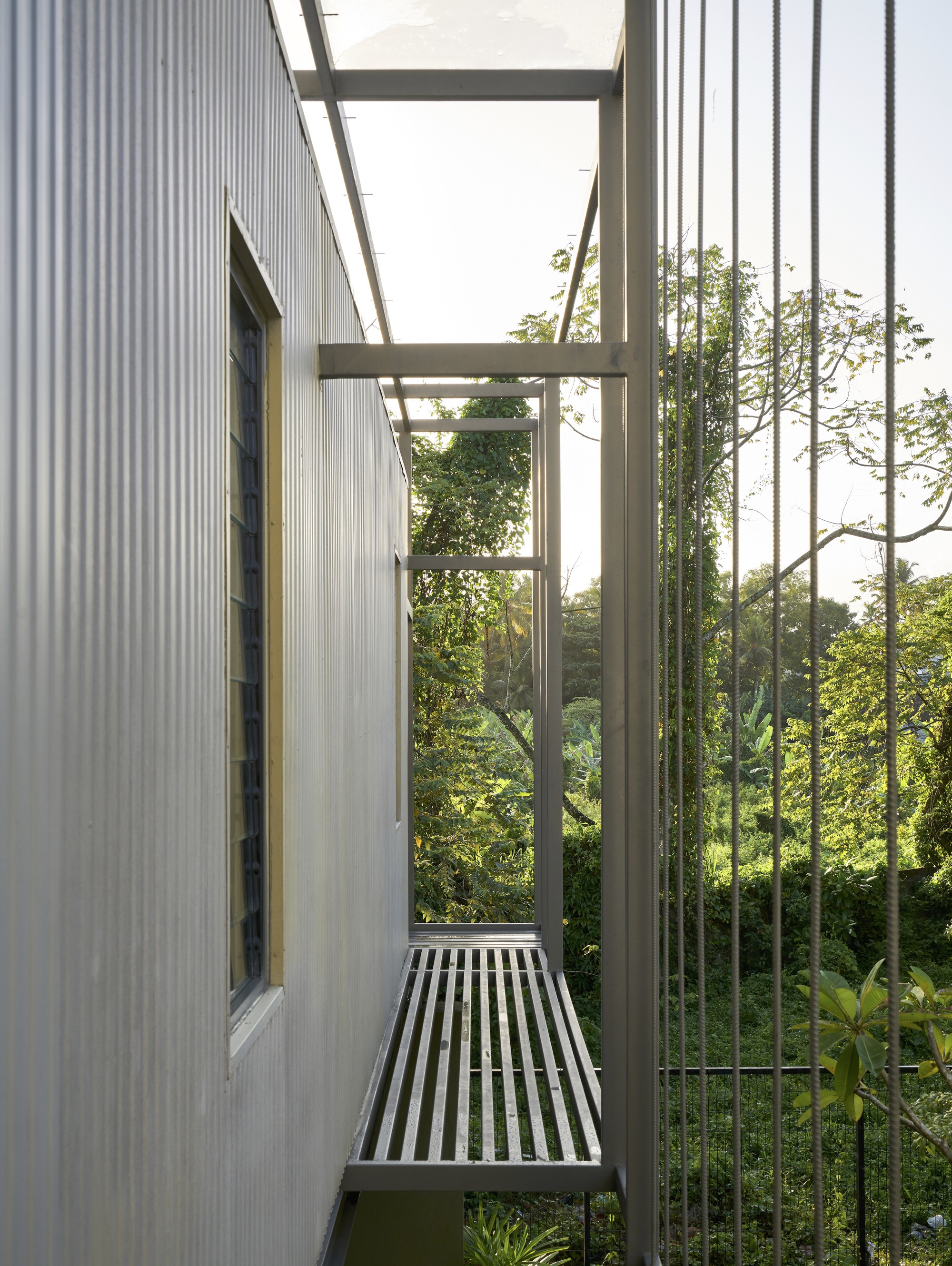 The Studio House  / KWCA - Kosala Weerasekara Chartered Architects-30