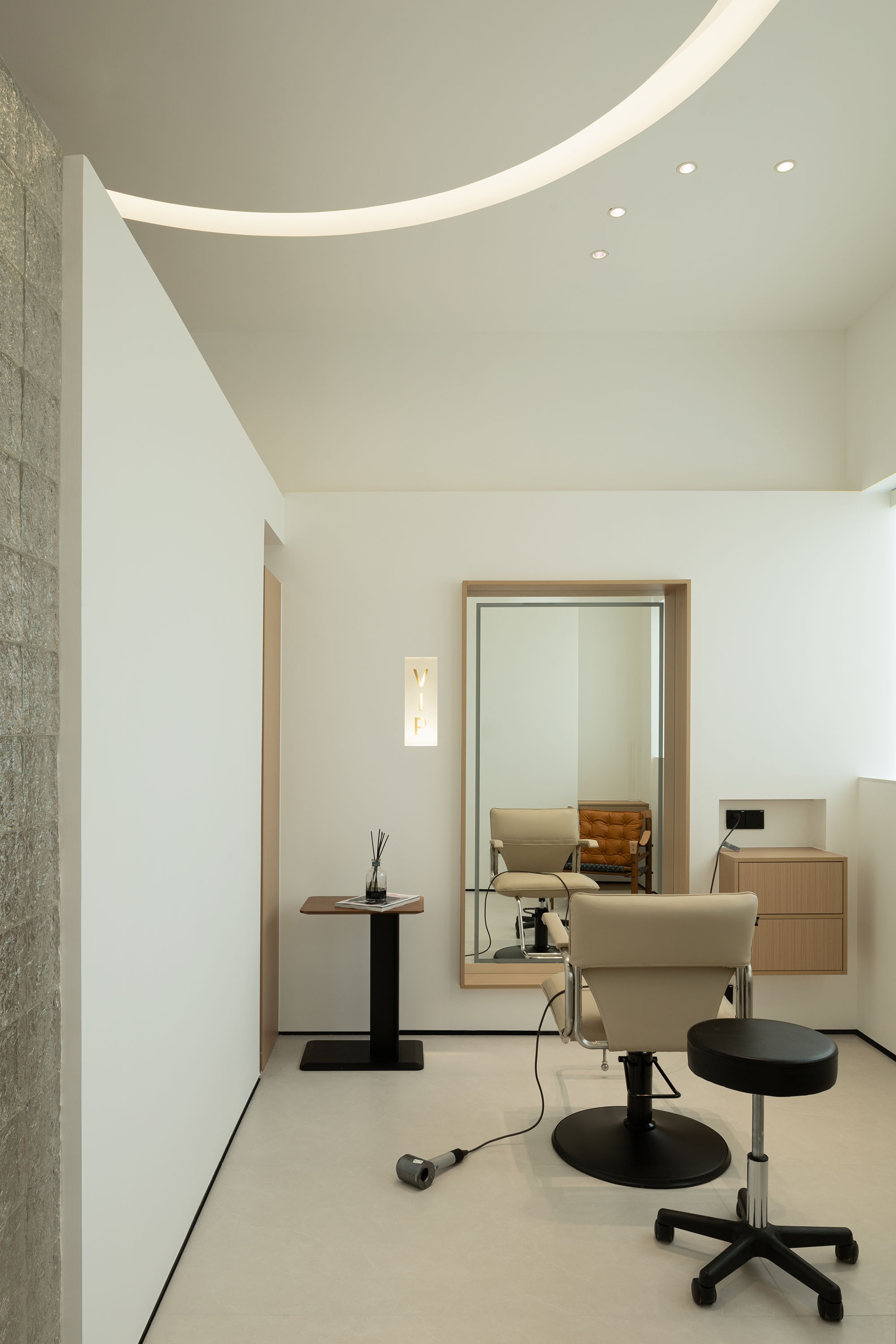 DX 理发店丨几塑空间设计-40