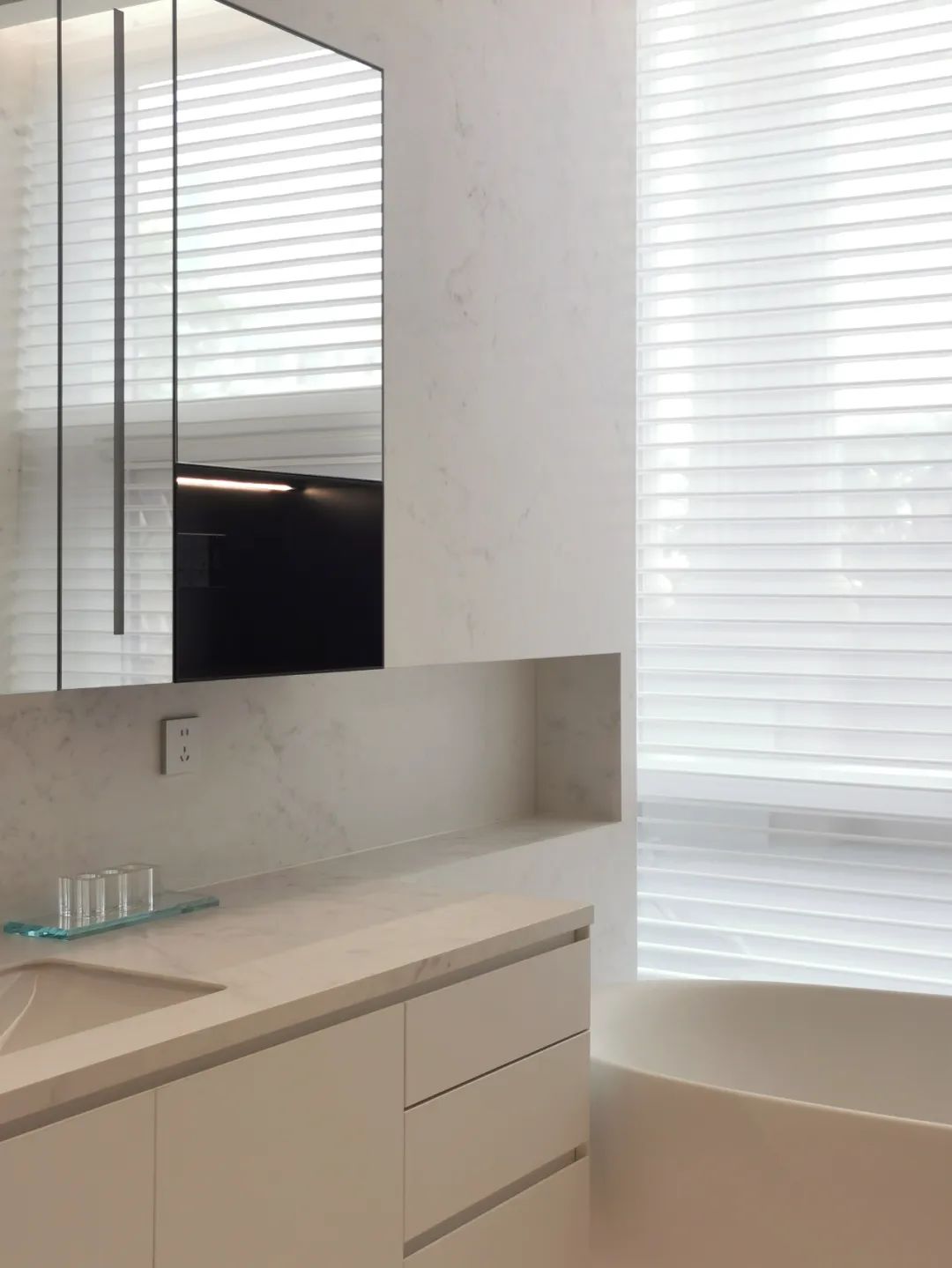 白色潮玩空间 · 光谱之家丨CQ Home-77