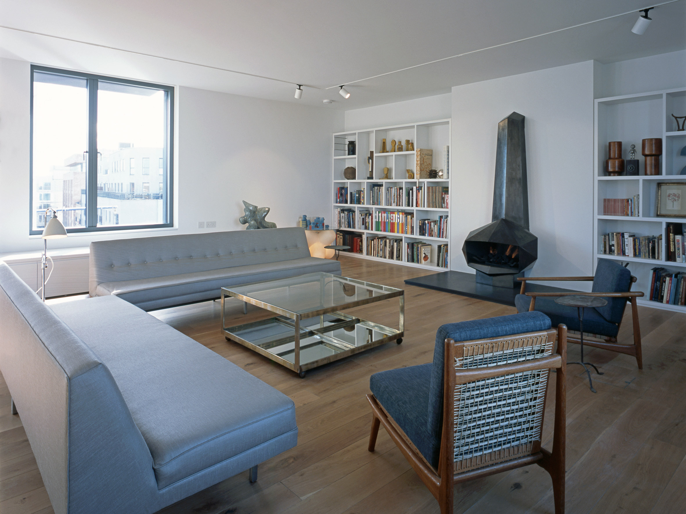 Black House is an apartment above a converted warehouse in Hackney-15