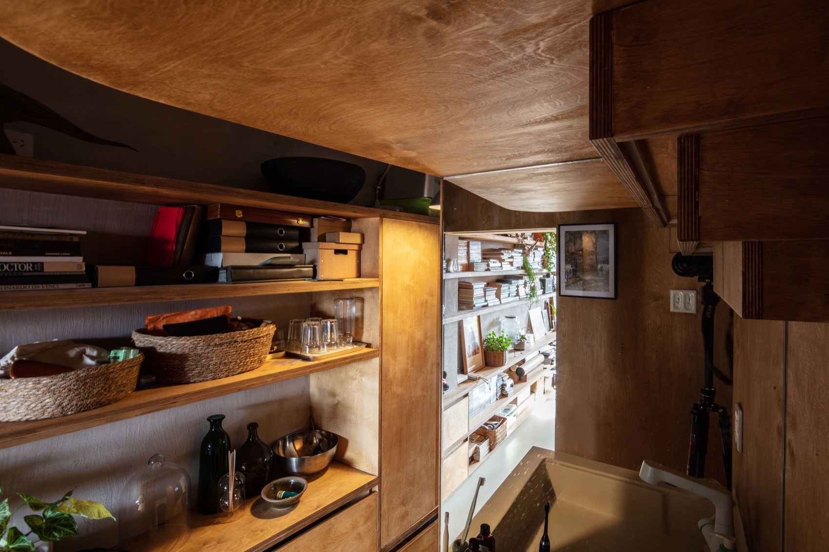 山顶洞之家  老破小里的庇护和观望丨中国北京丨察社办公室-54