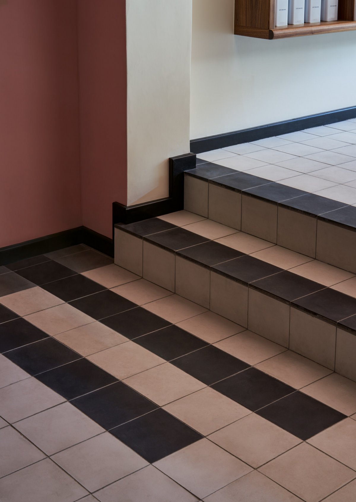 伦敦油漆店 Lick 的简约现代主义内部空间设计丨英国伦敦丨Oskar Kohnen Studio-21