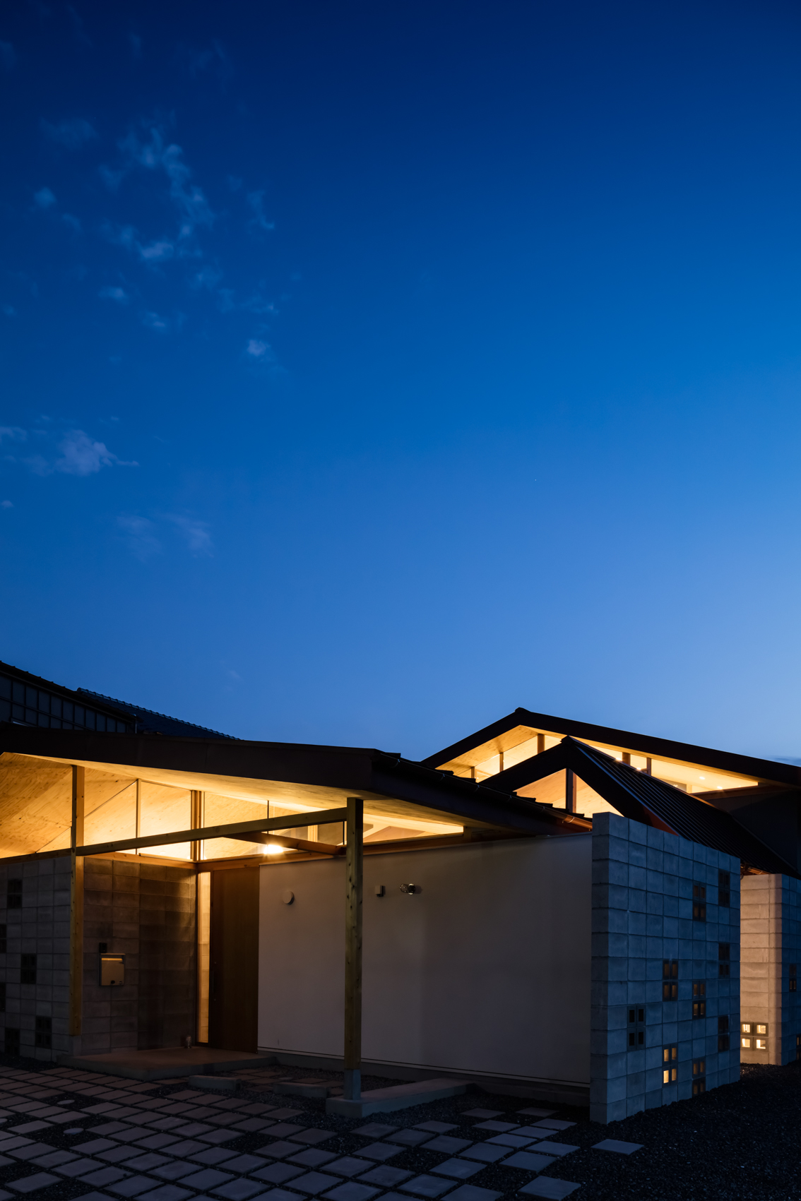 surrounded house 2-9