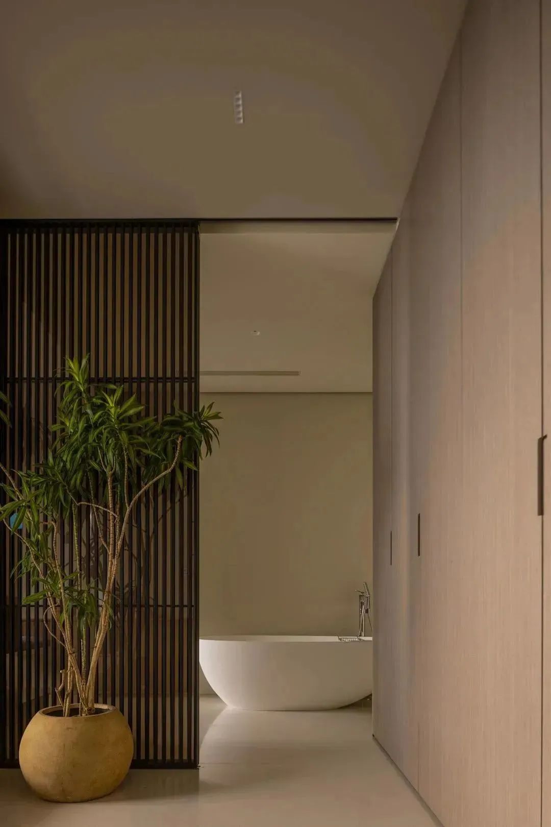 栢悦公馆侘寂风格设计丨黑白灰空间设计-53