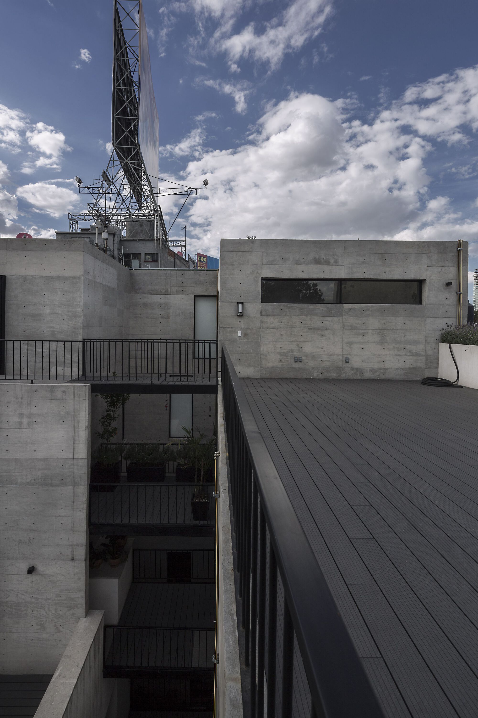 Circular de Morelia 4 Apartment Building / Quintanilla Arquitectos-38