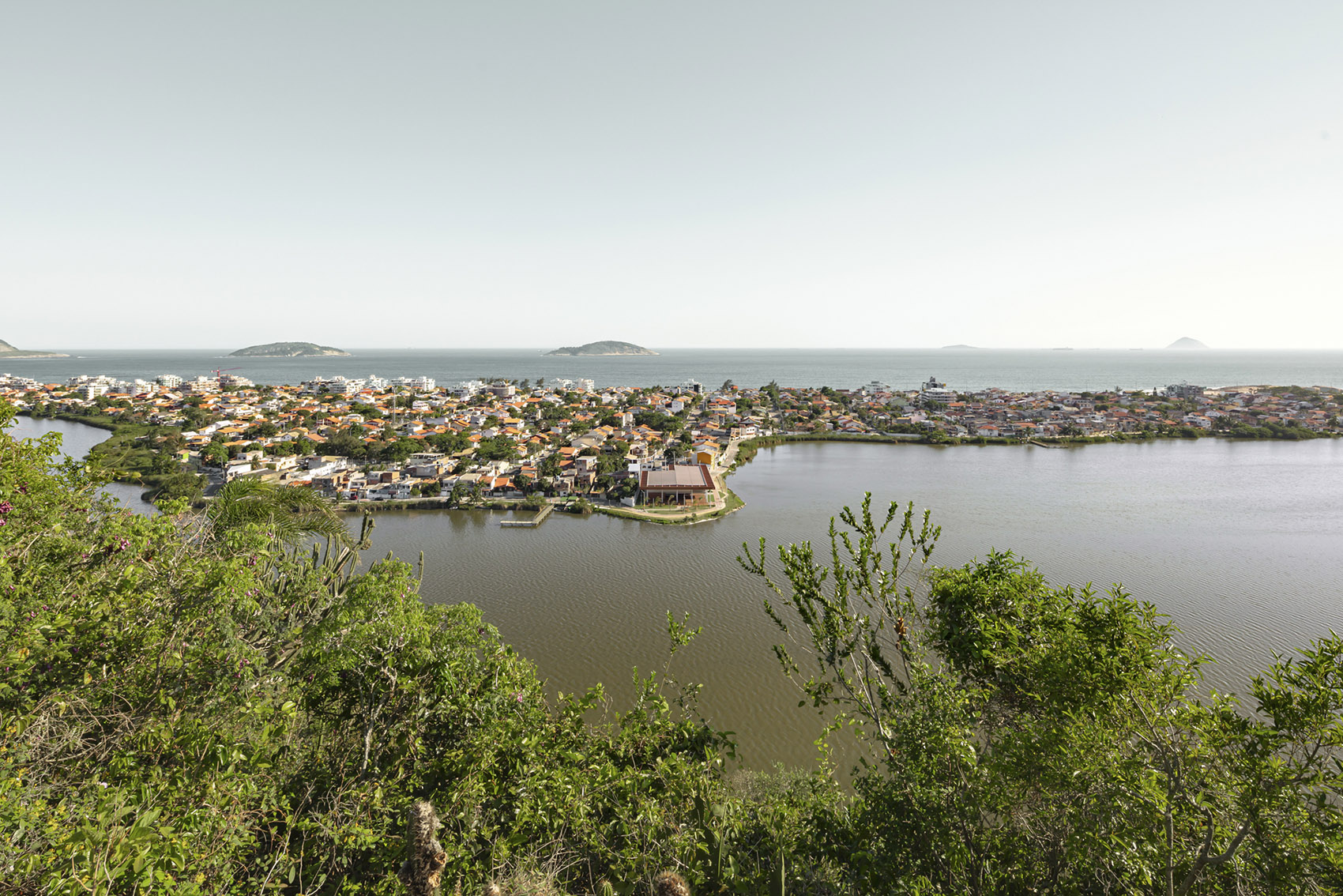 Niterói生态博物馆及Piratininga湖公园丨巴西里约热内卢丨KAAN Architecten,Phyorestore SAS等-3