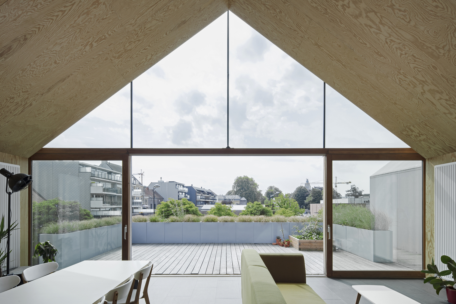 比利时工厂屋顶住宅-12