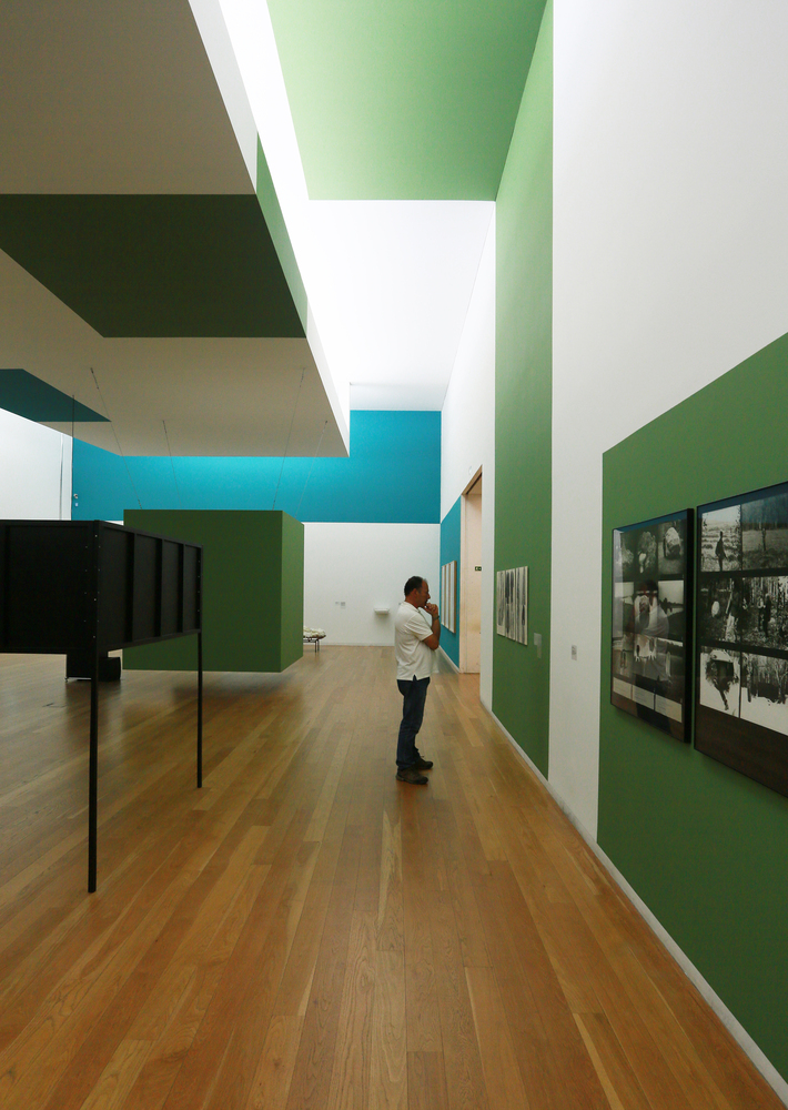 色彩之舞 · 西扎的 Serralves 藏品展-91