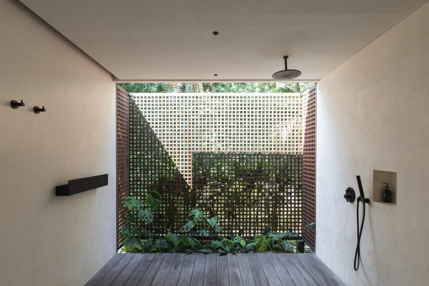 由于UMAH MAJEGAU不是常见的通用语言词汇,难以明确其准确含义,无法给出准确翻译 丨印度尼西亚巴厘-18