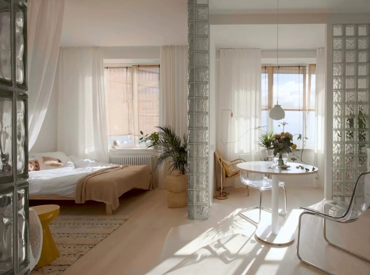 40㎡玻璃砖小宅丨Tatyana Ponomareva 和 Olga Elizarova-0