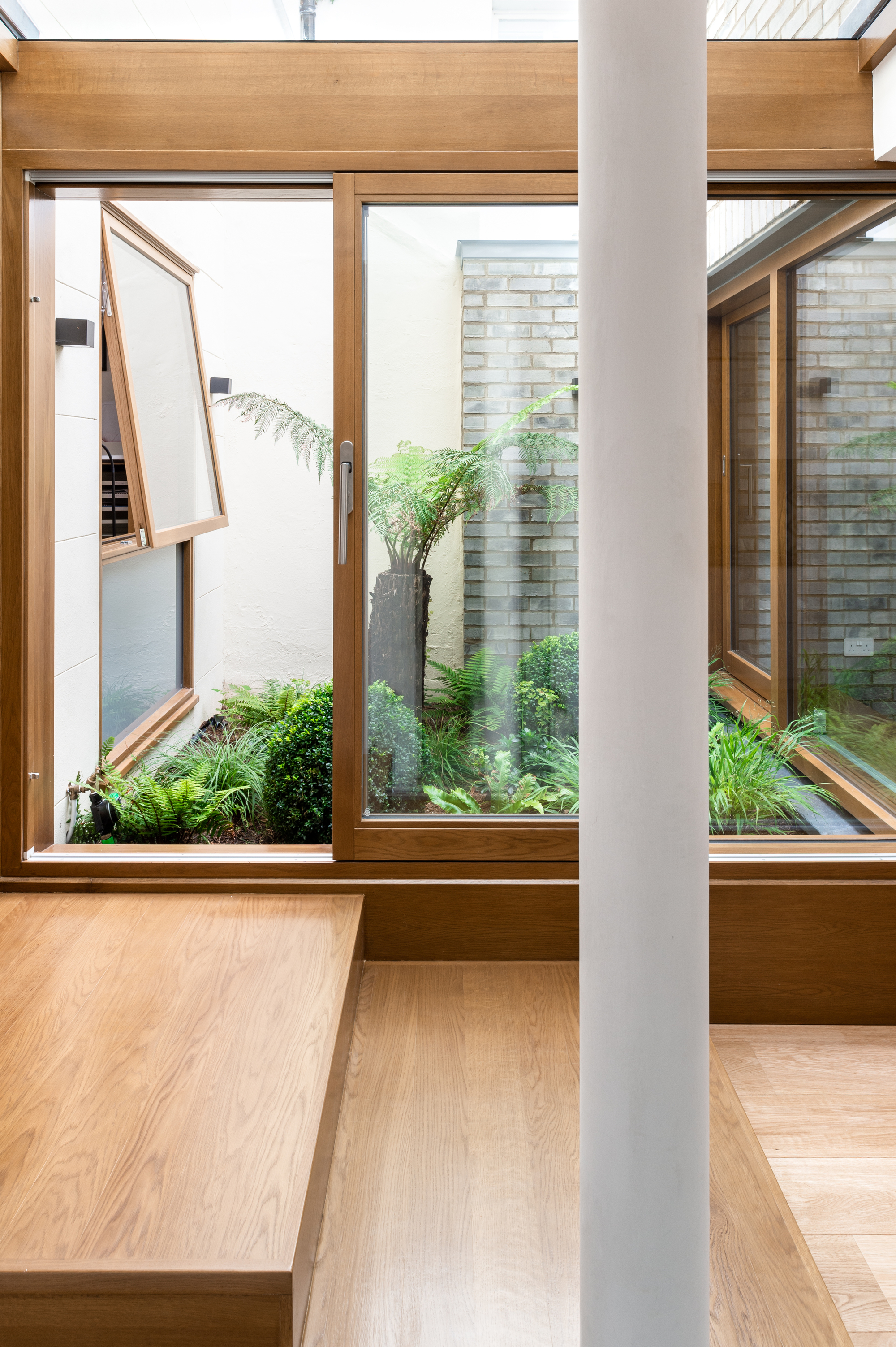 Harefield Road East House  / Gruff-29