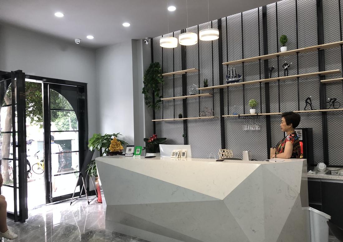 乐山佳之汇美发厅翻新升级，打造现代时尚空间-26