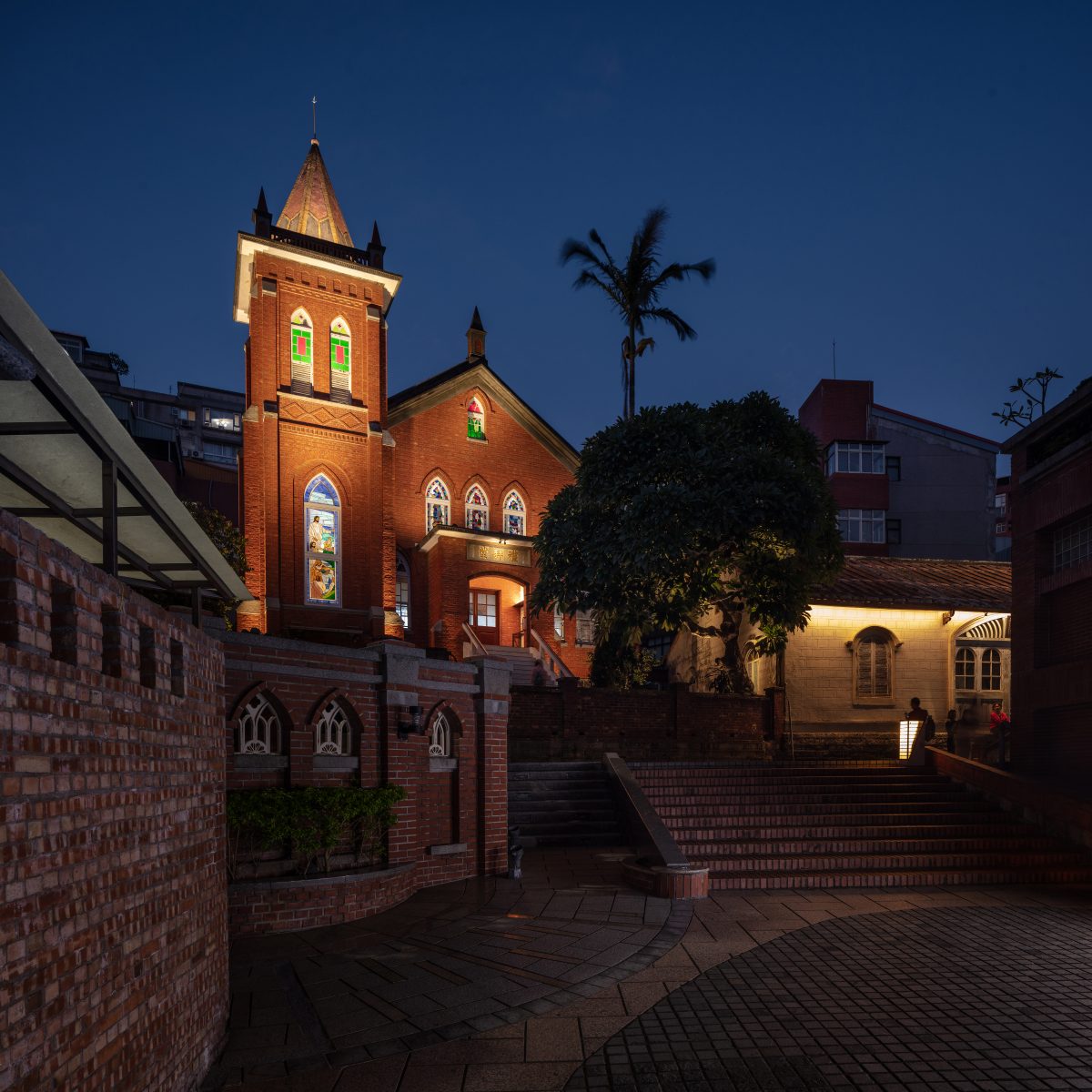 淡水河流沿岸的夜光是怎樣的光華？—「點亮淡水禮拜堂」用光重拾人與環境美好的關係。 - WEHOUSE-2