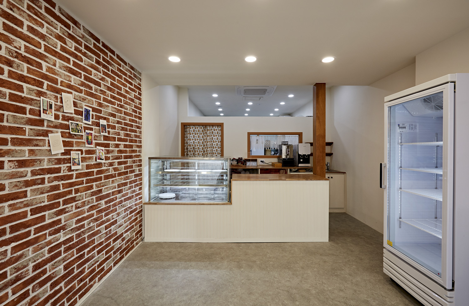 简约清新 11 坪蛋糕店，专业室内设计打造-3