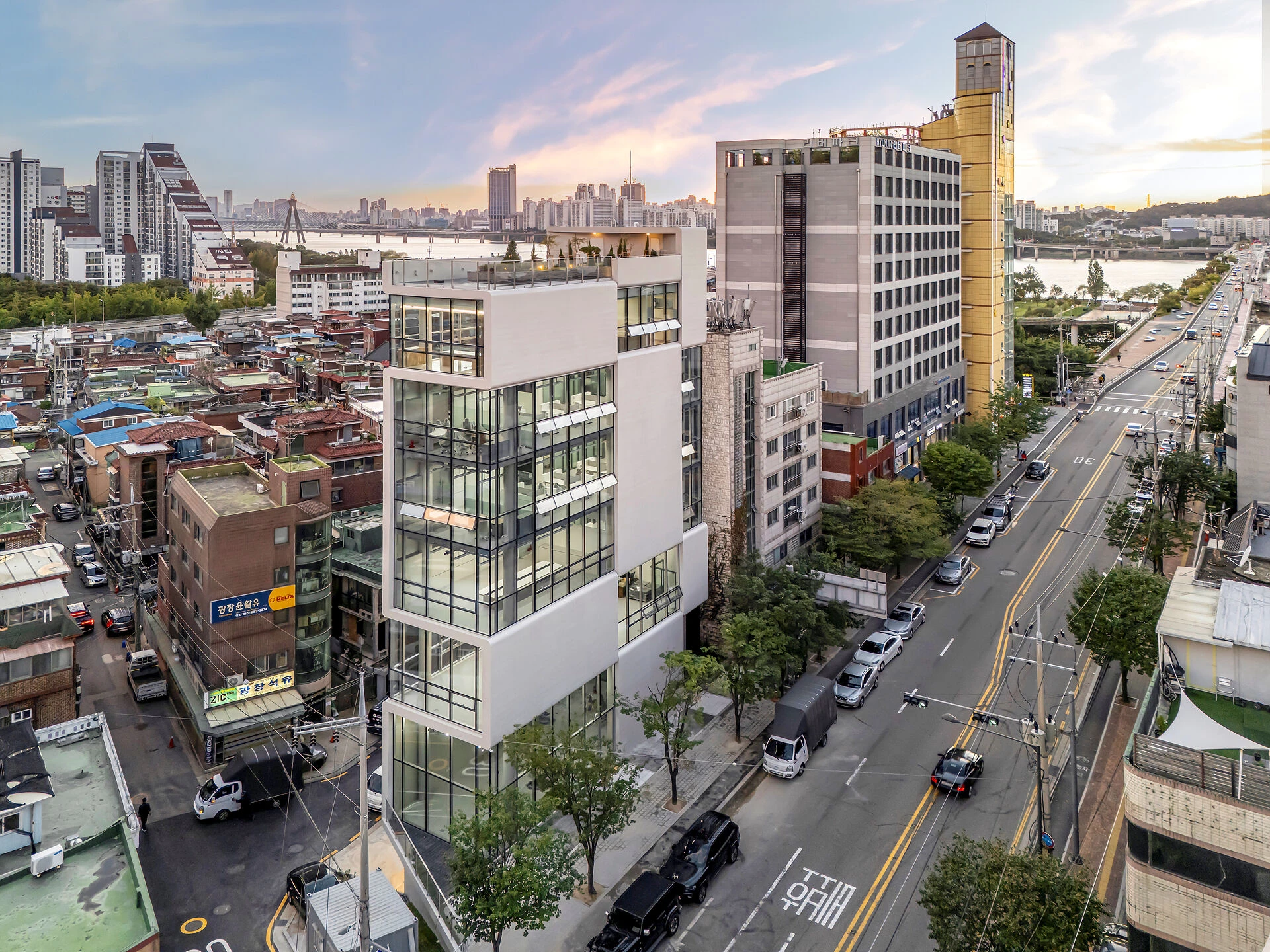 Urban Lining -KN Global Headquarters-6