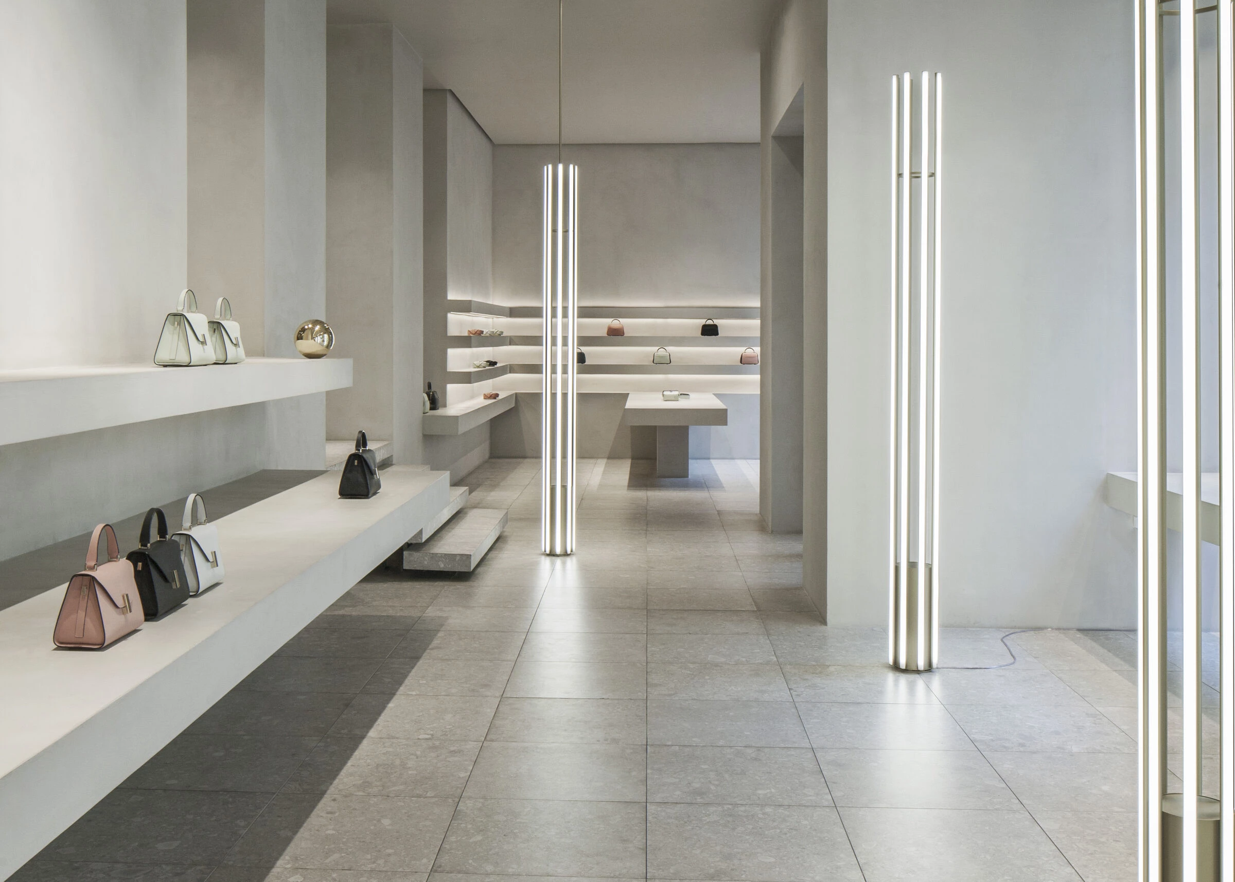 Valextra Flagship Store Milan-10