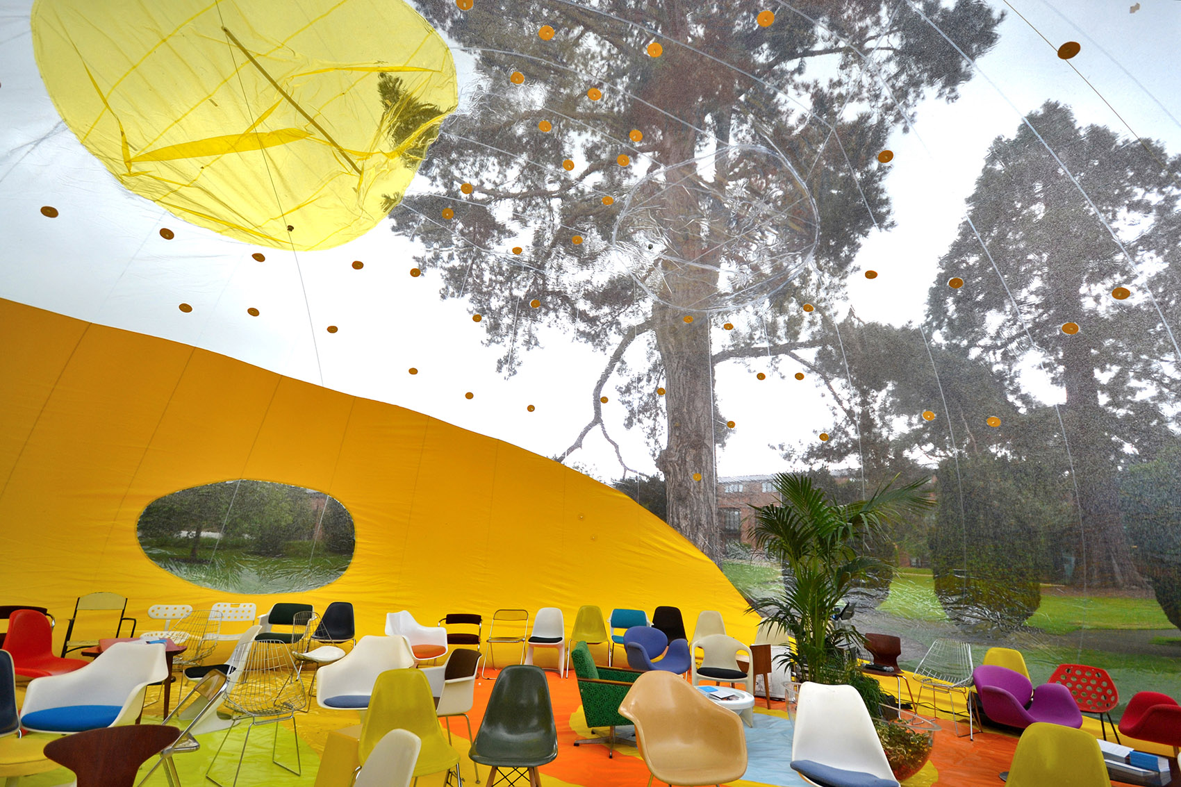 东伦敦的黄色大泡泡 / Dosis-58