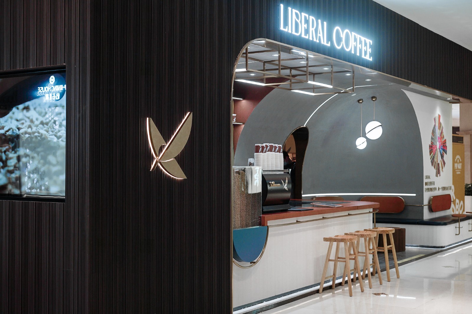 果壳宇宙,自由之境·Liberal Coffee 上海梅陇镇店设计丨中国上海丨TOPOS DESIGN-4