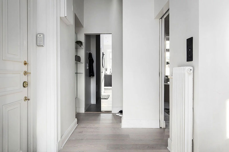 瑞典黑白双层公寓设计-25