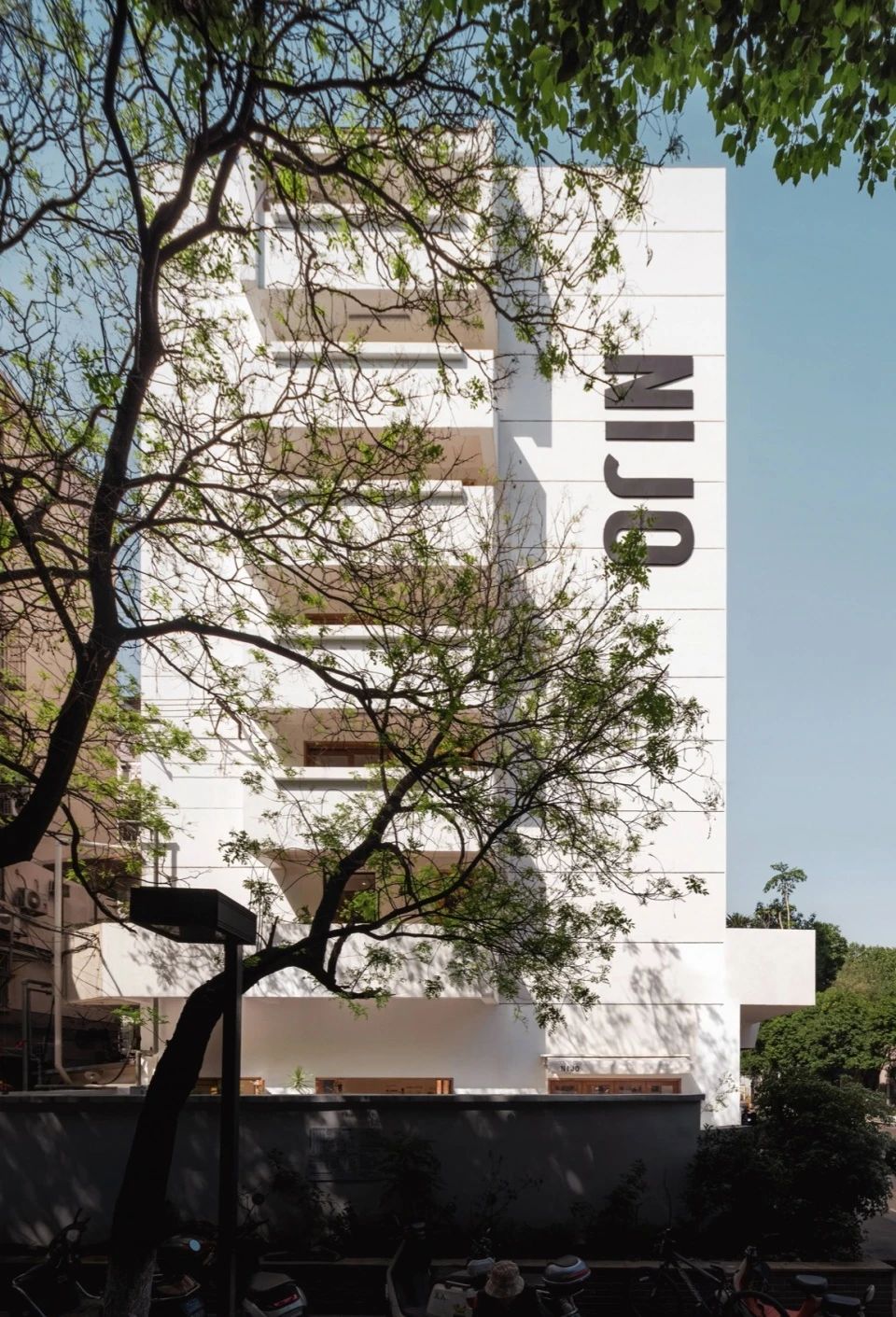 二条商店垂直改造丨中国南京丨衡建筑工作室-20