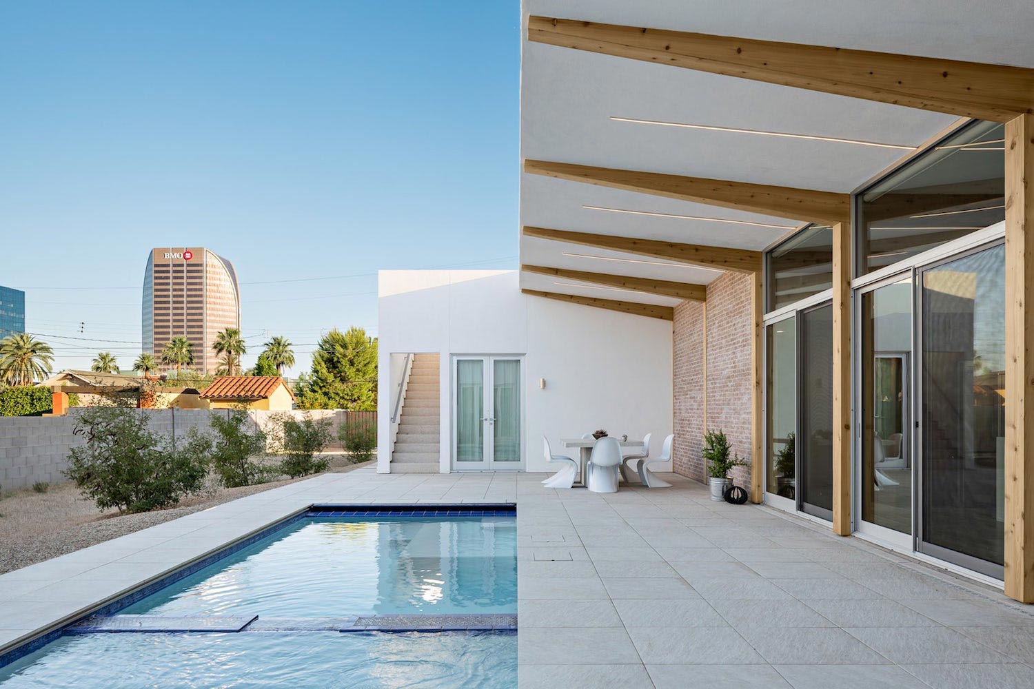 House in a historic district of Phoenix that provides an escape from the bustle of city   CAANdesign  Architecture and home design blog-11