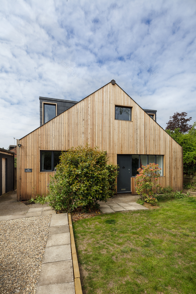 "翻新"英国 60 年代平房,打造现代家庭生活空间-46