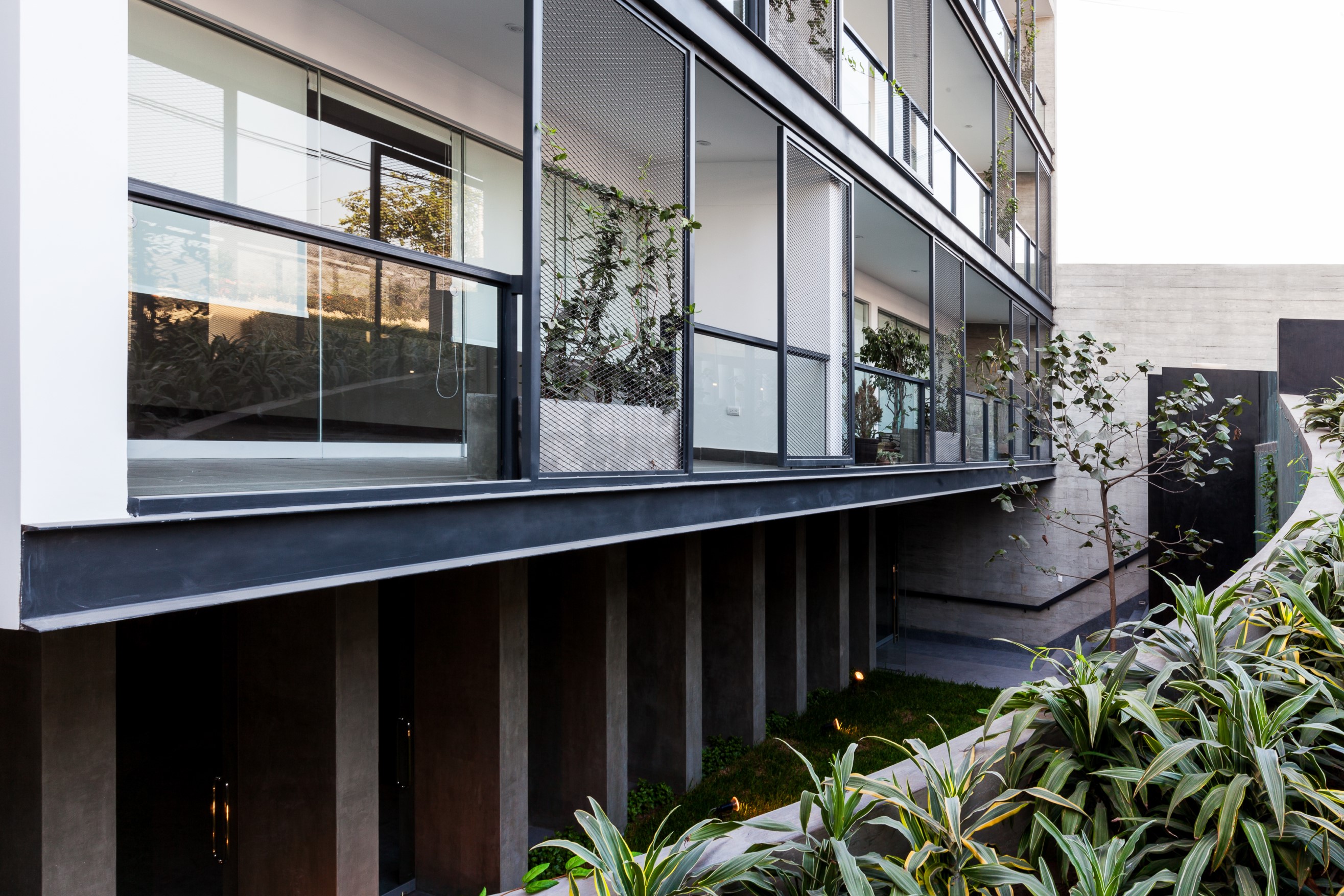 拉奎斯塔 | 内街设计打造全景视野住宅-7