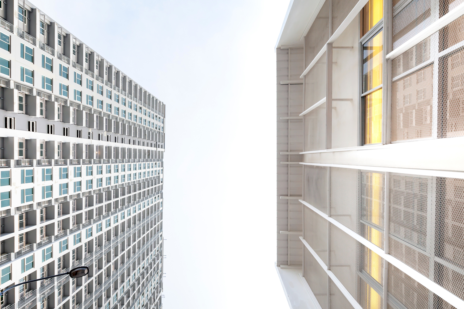 废弃联排别墅的轻盈翻新-78