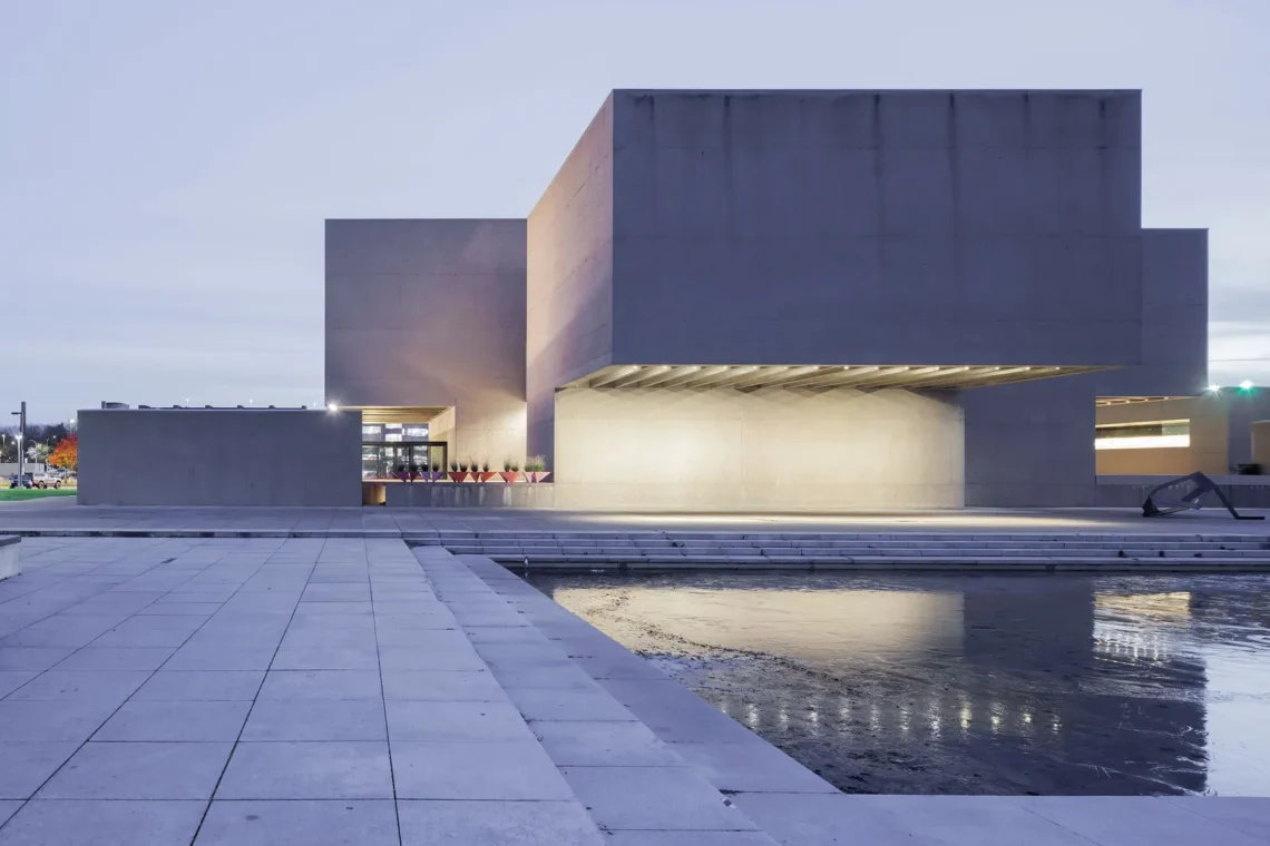 Everson Museum / I.M. Pei | Classics On Architecture Lab - ArchitectureLab-9