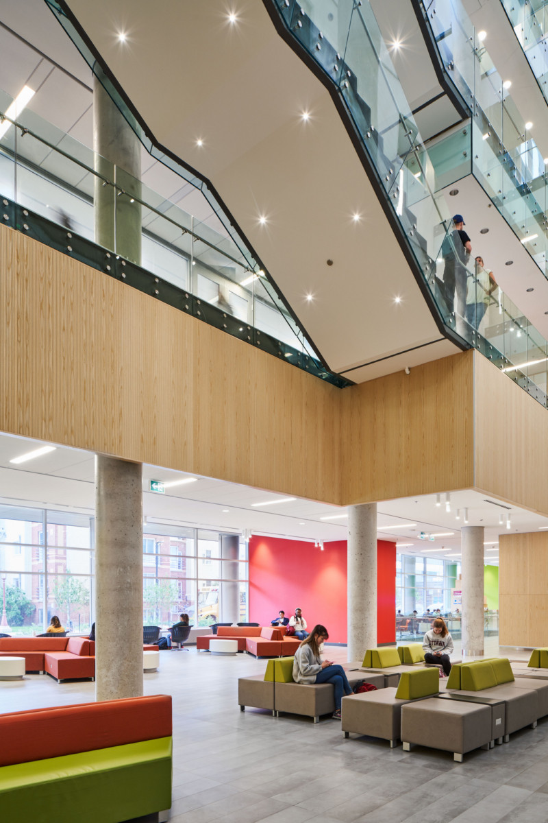 加拿大渥太华大学学习交汇点·灵活现代的教育空间-7