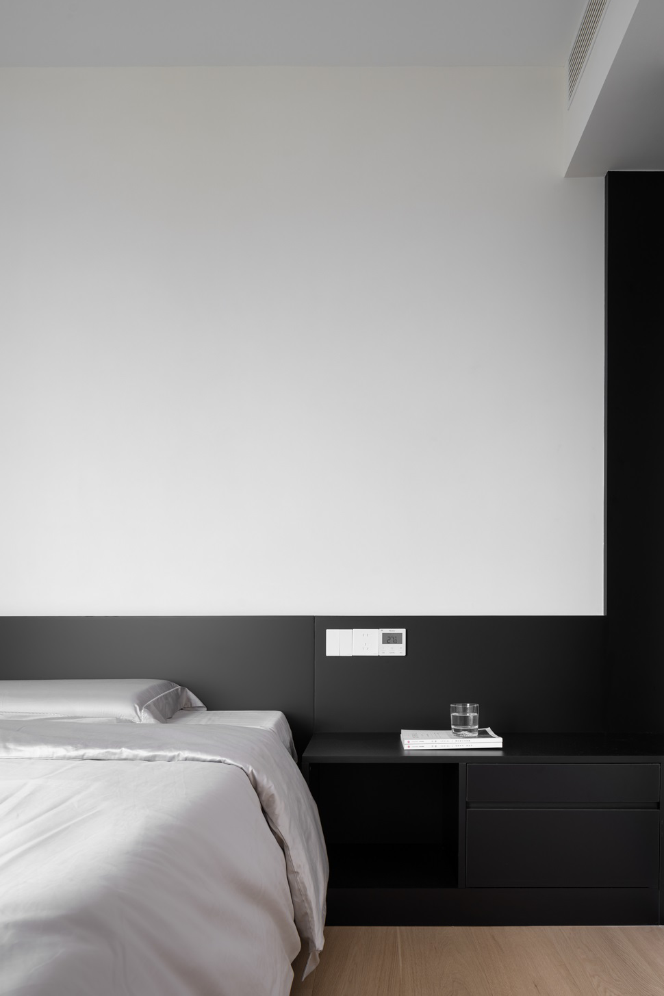 RE·ZONE入筑黑白极简风设计项目丨中国浙江丨RE.ZONE入筑-25