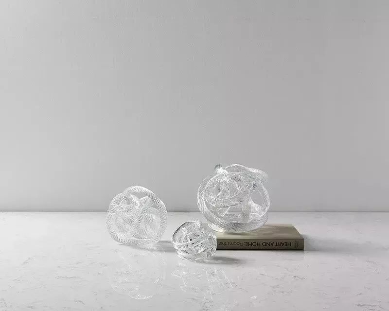 艺术气息的家居设计 | 名画复刻版装饰画与手工玻璃工艺品-56