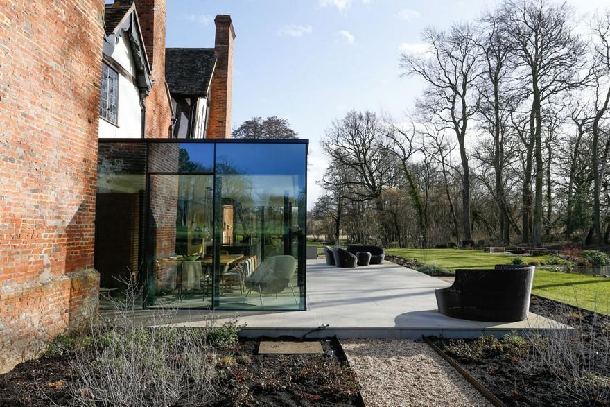 Hanley Hall: Contemporary Extension to Grade II Listed Family Home-18