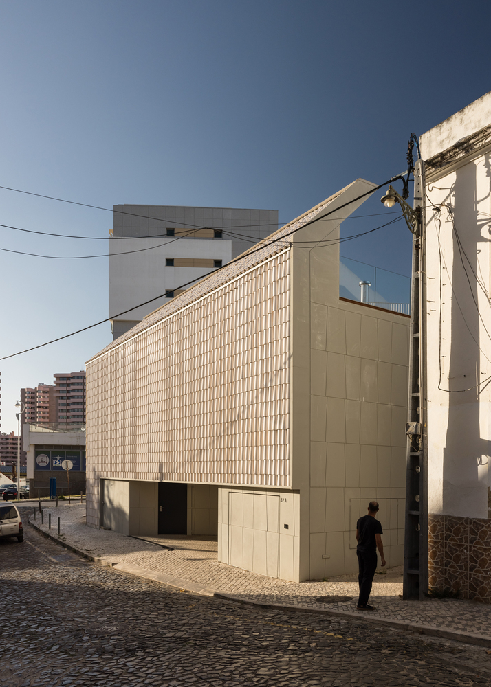 里斯本学生公寓丨葡萄牙丨安德烈·孔工作室-15