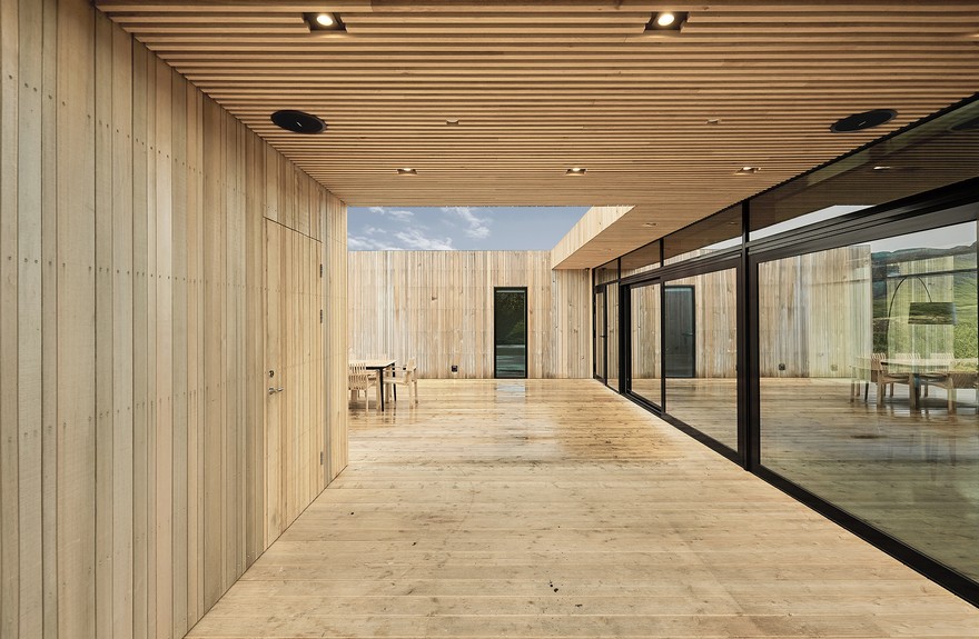 冰岛混凝土与木材夏日别墅，融入壮丽景色的设计-25