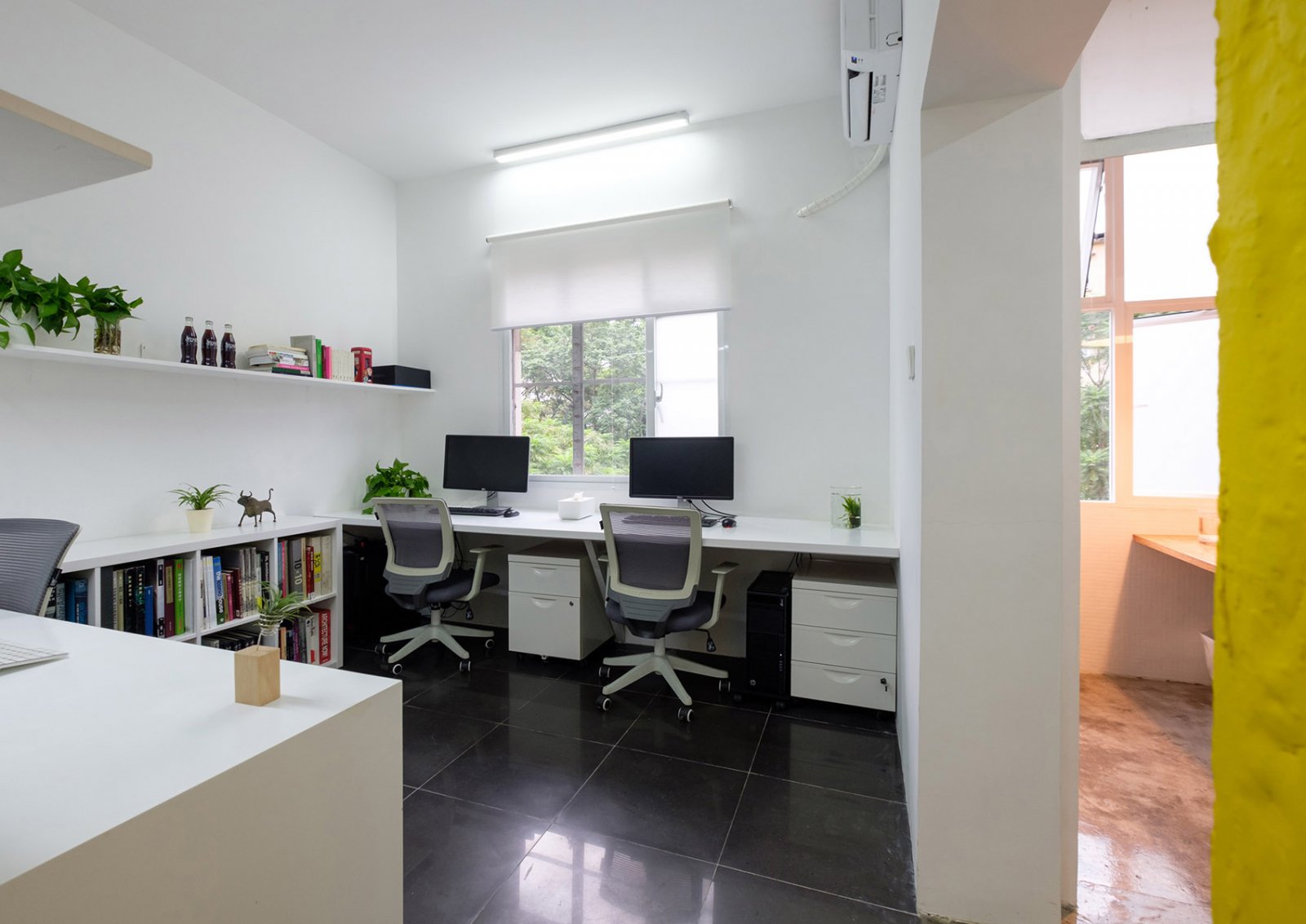 广州旧宿舍改造的临时工作室-9