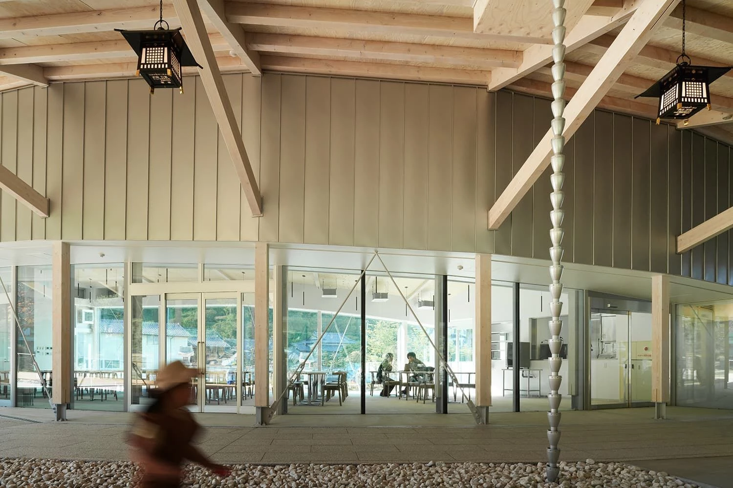 KANAHEBISUI Shrine Gaien SandoTerrace-25