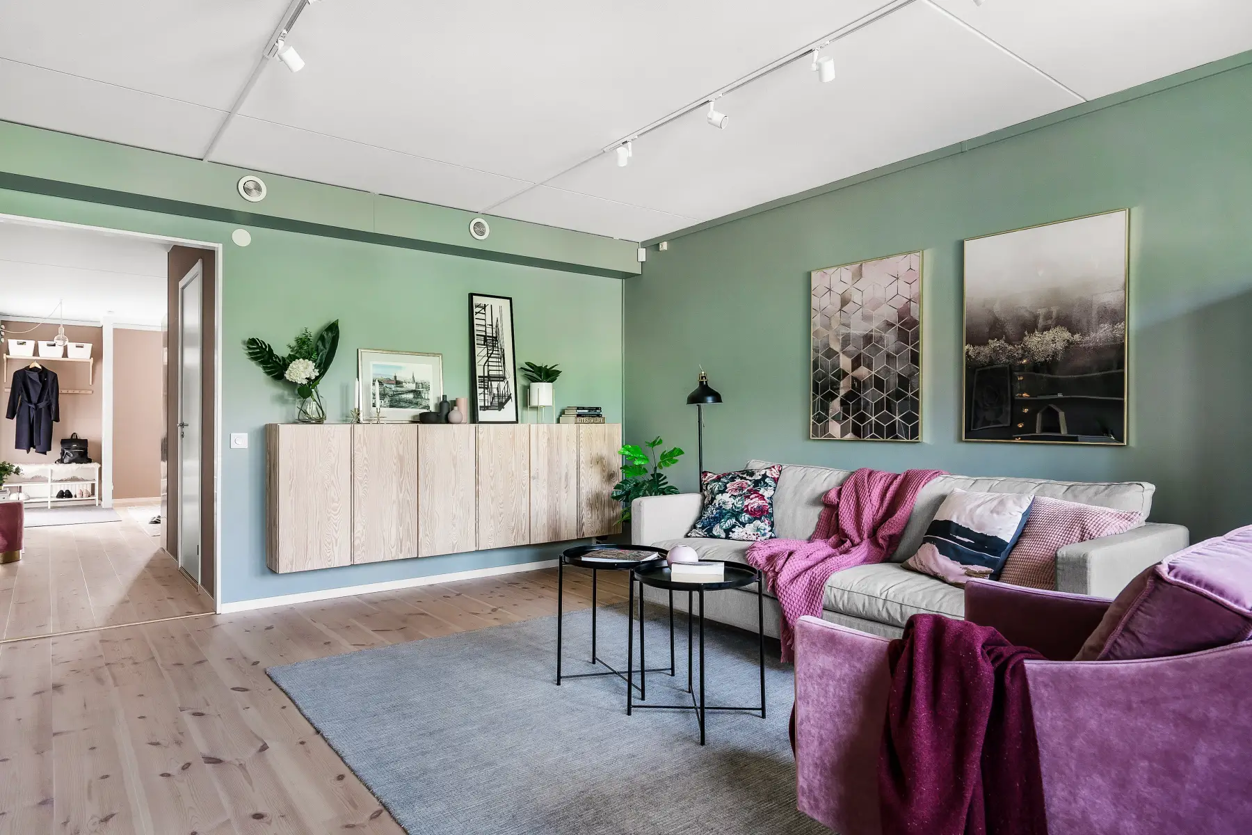 绿色阳台家庭公寓的现代魅力设计-11