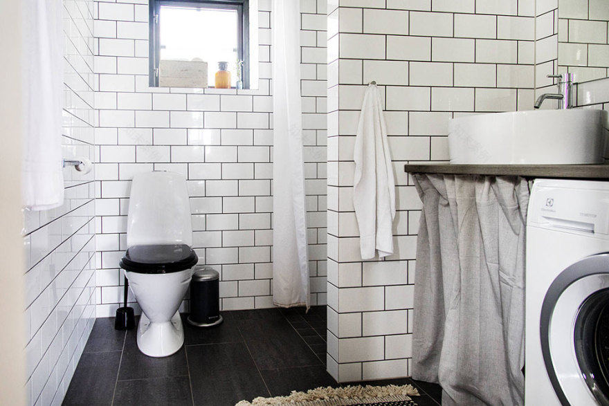 瑞典海岸小岛的工业风红色美墅-22