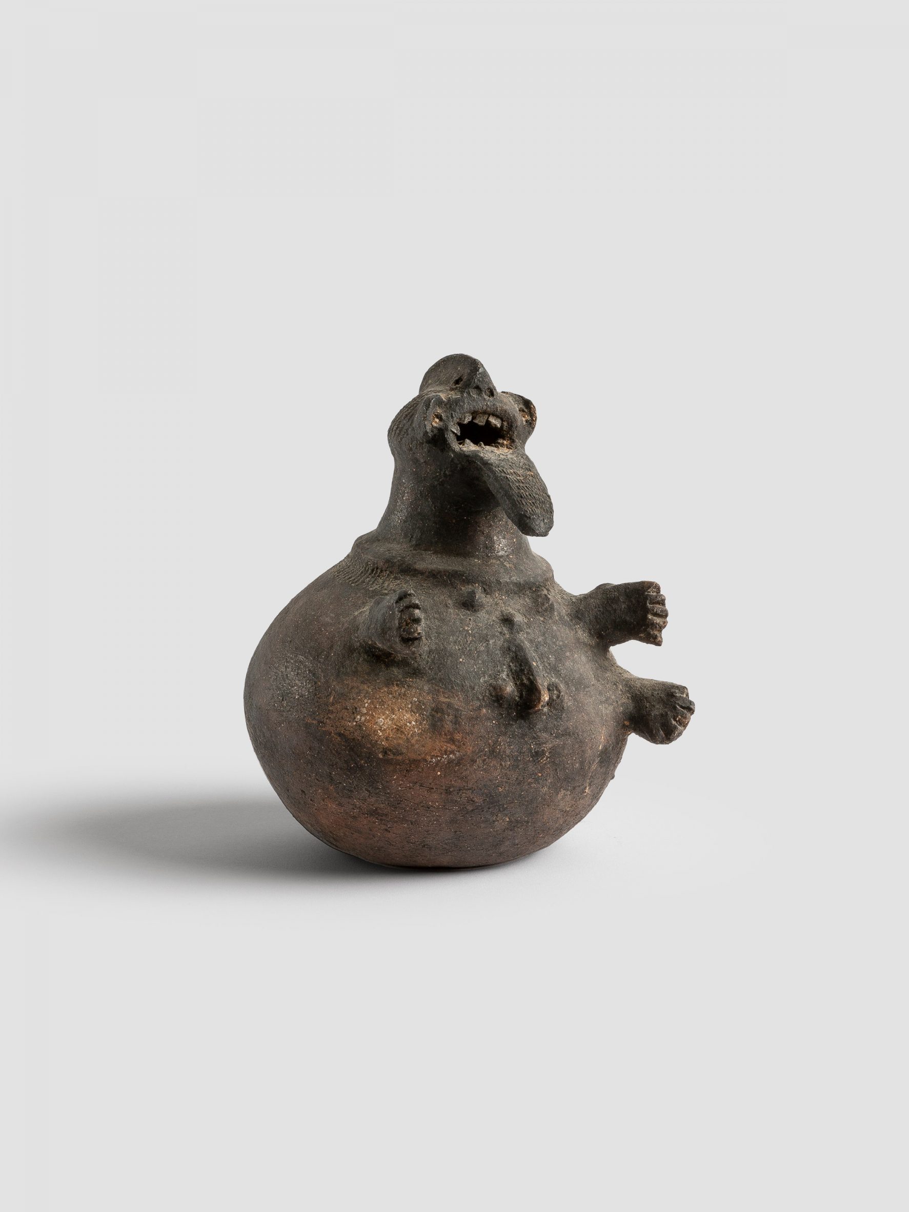 Paola Navone 举办"Take It or Leave It"展览，数百件独特设计作品免费赠送-16