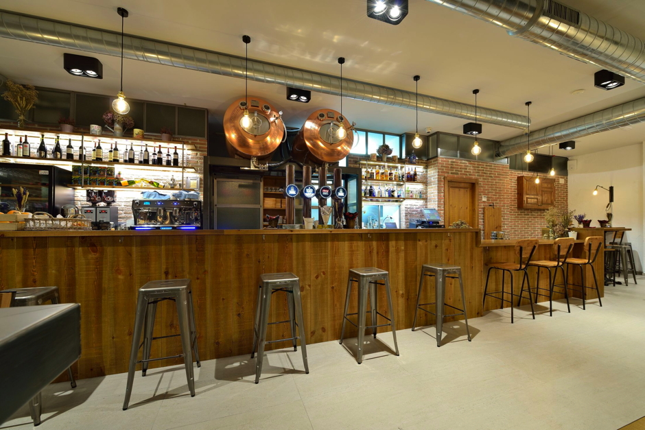 酒吧NAPOZT室内设计-6