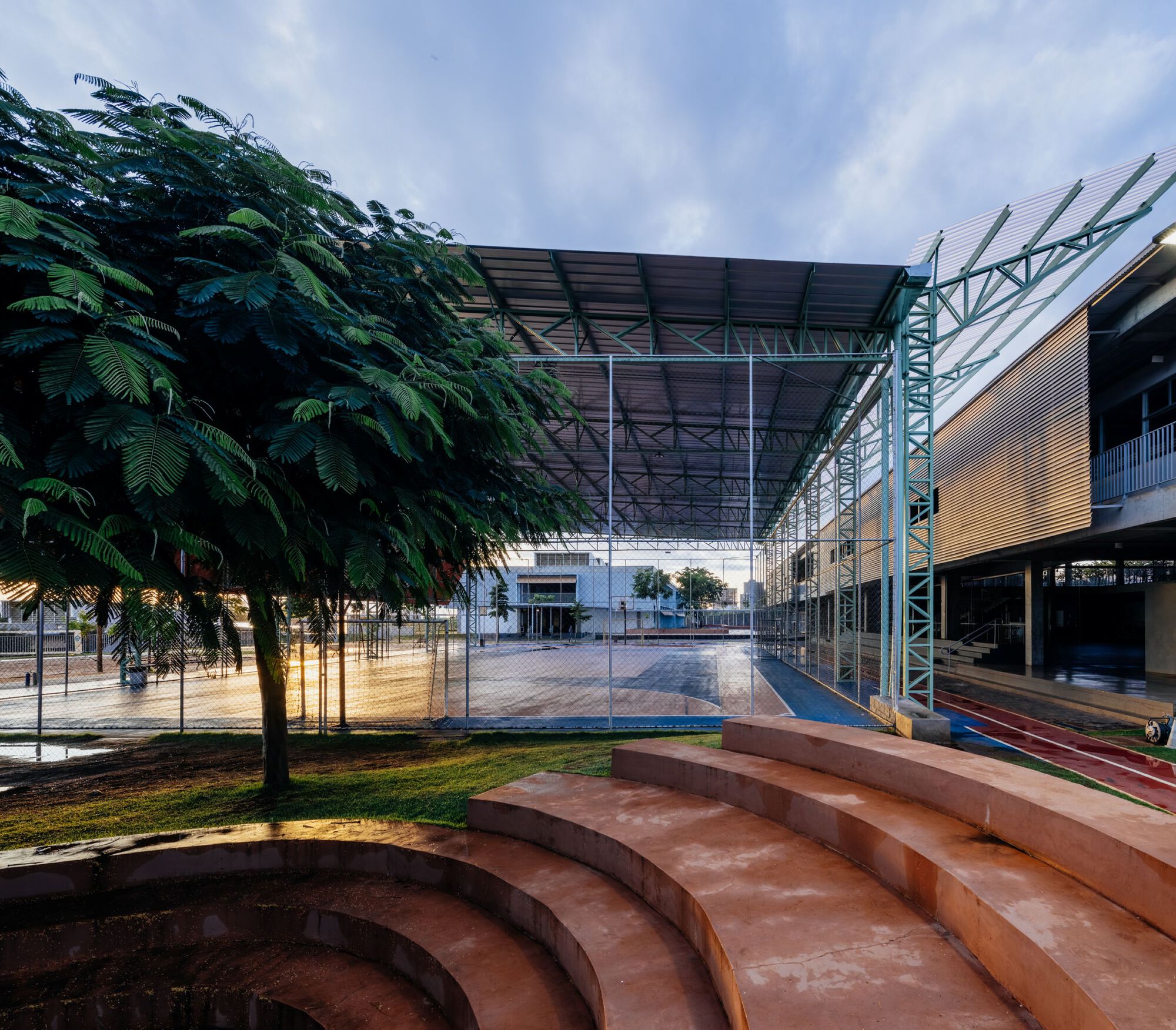 小王子校际球场（这里假设School Court为校际球场，若实际有更合适的释义，需依据具体情况调整） 丨巴西丨Ricardo Gusmao Arquitetos-25