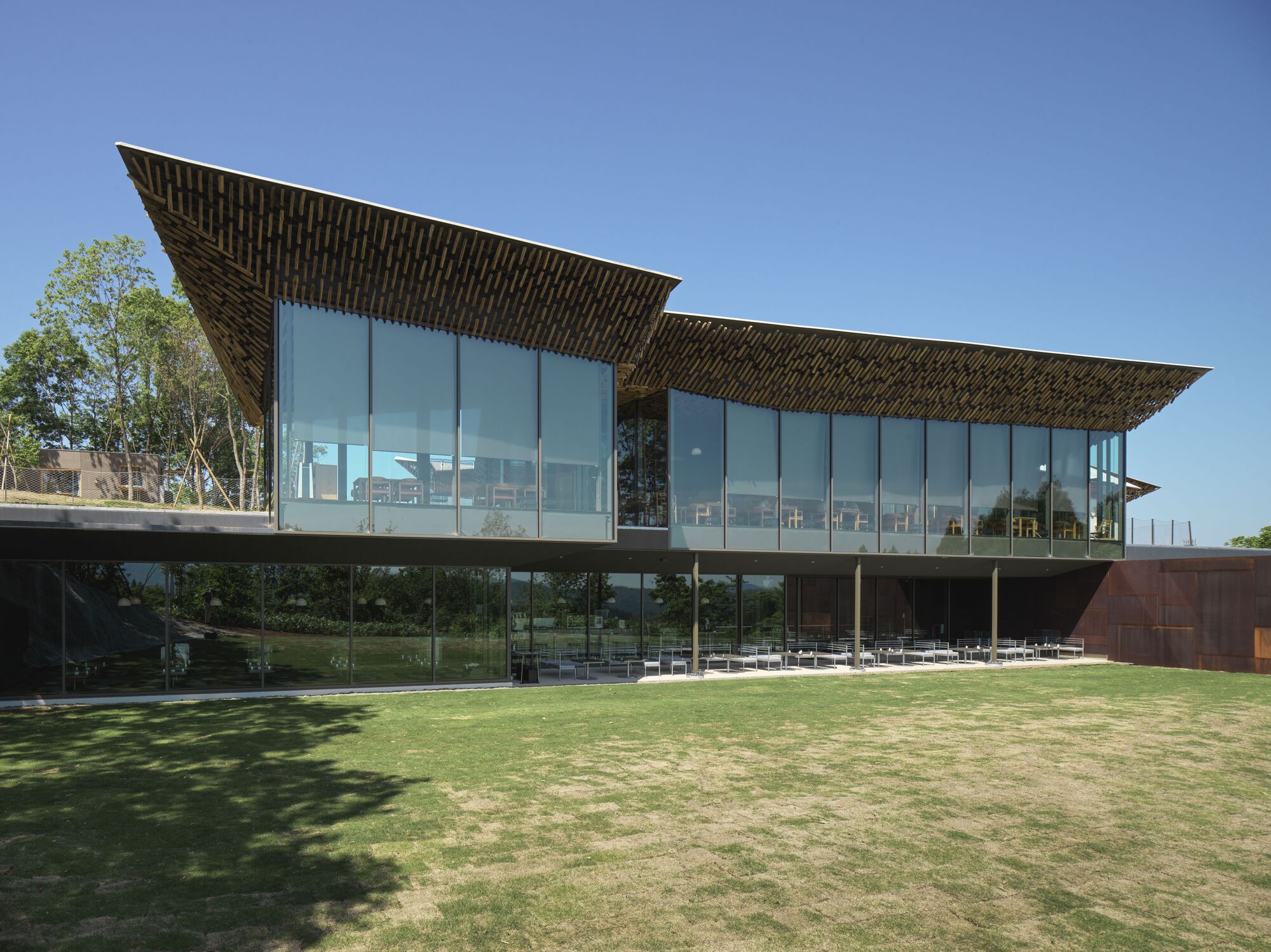 Snowpeak Field Suite 水疗中心总部丨日本丨Kengo Kuma & Associates-24